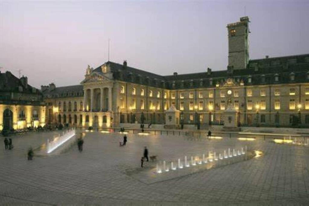 Liberte Apartment Dijon Exterior photo